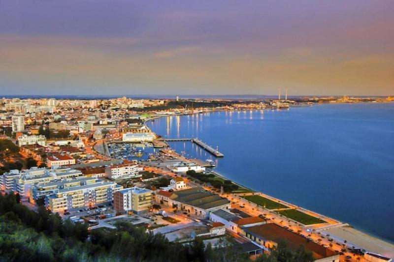 Apartamento Situado No Centro Historico Da Cidade Setubal Bagian luar foto